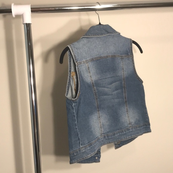 Mossimo Supply Co Jean vest - Picture 3 of 4